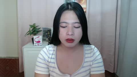 cutie_asianwoman online show from December 17, 2024, 8:43 pm