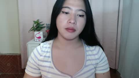 cutie_asianwoman online show from December 18, 2024, 10:46 pm