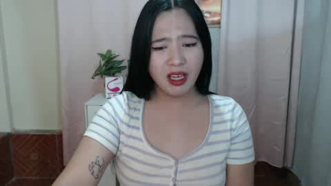 cutie_asianwoman online show from December 22, 2024, 2:39 am