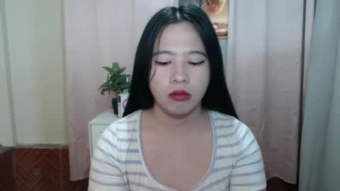 cutie_asianwoman online show from January 4, 2025, 1:21 am