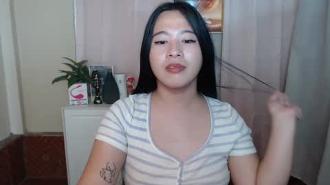 cutie_asianwoman online show from January 27, 2025, 10:16 pm