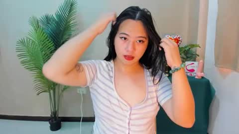 cutie_asianwoman online show from September 14, 2025, 7:18 am