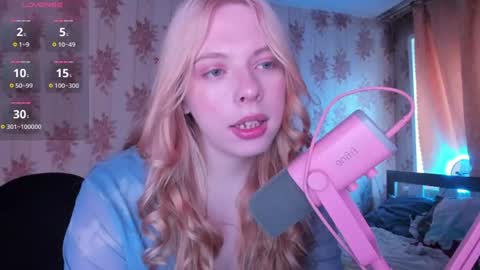 Snapshot of cutie_bambi_ chatting on July 20, 2026, 12:18 pm Bambi online show from July 20, 2026, 12:18 pm