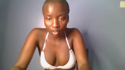 cutie_choco online show from September 15, 2025, 5:57 pm