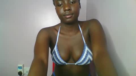 cutie_choco online show from September 19, 2025, 9:26 pm