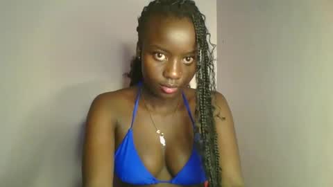 Snapshot of cutie_choco chatting on October 22, 2025, 7:46 pm cutie_choco online show from October 22, 2025, 7:46 pm