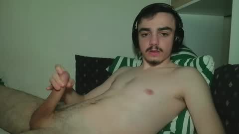 Snapshot of cutie_garlix chatting on March 8, 2026, 1:47 am cutie garlix online show from March 8, 2026, 1:47 am