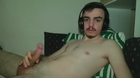 Snapshot of cutie_garlix chatting on March 8, 2026, 2:04 am cutie garlix online show from March 8, 2026, 2:04 am