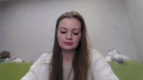 Chloe online show from March 2, 2025, 5:12 am