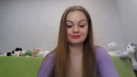 Snapshot of cutie_klo_ chatting on April 28, 2026, 10:59 pm Chloe online show from April 28, 2026, 10:59 pm