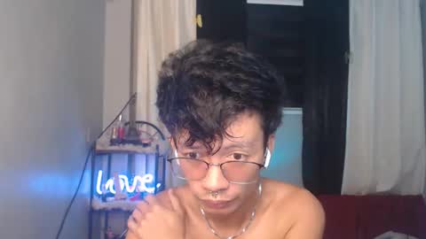 Snapshot of cutie_mico chatting on October 13, 2025, 7:36 pm cutie_mico online show from October 13, 2025, 7:36 pm