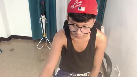 cutie_mico online show from May 12, 2026, 10:34 am