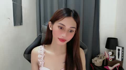 cutie_mitcha online show from March 12, 2025, 1:03 am
