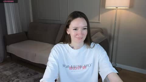 Kate online show from May 5, 2026, 2:52 am