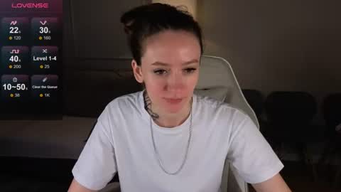 Snapshot of cutie_naughty_girl chatting on July 4, 2026, 8:20 am Kate online show from July 4, 2026, 8:20 am