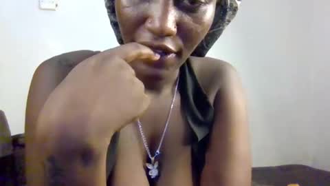 CUTIE online show from March 27, 2026, 11:48 pm