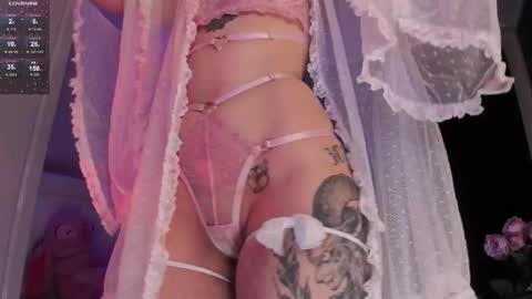 Kira online show from December 16, 2025, 3:55 am