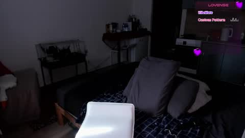 Snapshot of cutie_sensei chatting on April 21, 2026, 7:47 am Kira online show from April 21, 2026, 7:47 am