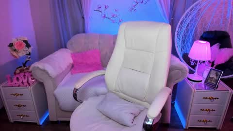Snapshot of cutieeeandlove chatting on January 21, 2025, 2:59 pm Alice online show from January 21, 2025, 2:59 pm