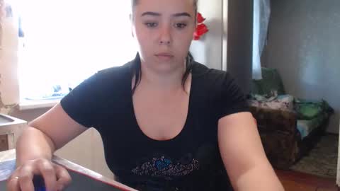 cutiemarine online show from April 27, 2026, 10:57 am