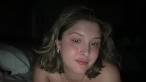 Snapshot of cutieoggg420 chatting on May 5, 2026, 2:41 am Cutieoggg420 online show from May 5, 2026, 2:41 am