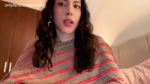 cutiepiemiu -  online show from July 16, 2026, 4:07 am
