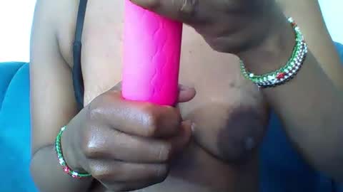 cutiequeen2 online show from September 8, 2025, 5:12 pm