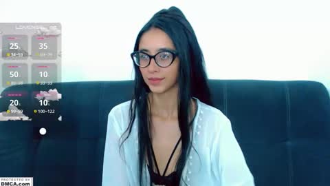 miss ari  online show from October 30, 2025, 9:55 am