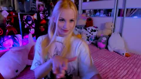 Nora online show from September 13, 2025, 8:19 pm