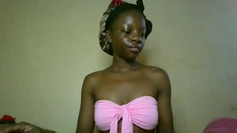 cutty_teshy online show from February 12, 2025, 6:08 am