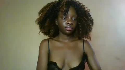 cutty_teshy online show from March 1, 2025, 9:18 am