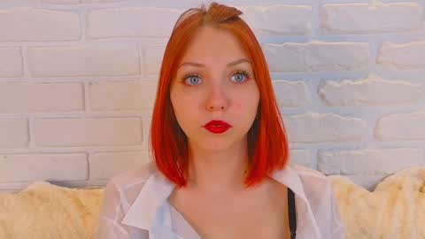 Kate online show from December 17, 2024, 3:28 pm