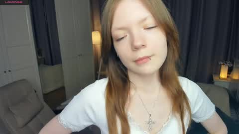 Snapshot of cuty_petite chatting on April 30, 2026, 5:36 am Anne online show from April 30, 2026, 5:36 am
