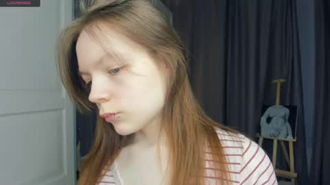Snapshot of cuty_petite chatting on May 3, 2026, 5:57 am Anne online show from May 3, 2026, 5:57 am