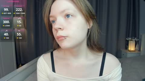 Snapshot of cuty_petite chatting on May 7, 2026, 5:46 am Anne online show from May 7, 2026, 5:46 am