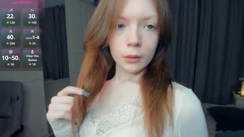 Snapshot of cuty_petite chatting on May 11, 2026, 5:46 am Anne online show from May 11, 2026, 5:46 am