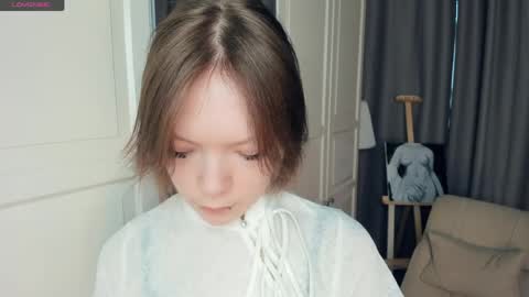Snapshot of cuty_petite chatting on May 15, 2026, 5:47 am Anne online show from May 15, 2026, 5:47 am