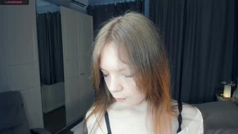 Snapshot of cuty_petite chatting on May 16, 2026, 5:48 am Anne online show from May 16, 2026, 5:48 am