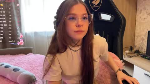 cyber_shawty online show from April 22, 2026, 12:50 pm