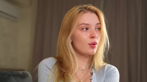 EMILY online show from September 13, 2025, 5:02 pm