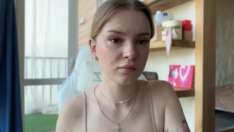 Im Emi streaming with my friend Reyna today online show from May 14, 2026, 2:24 pm