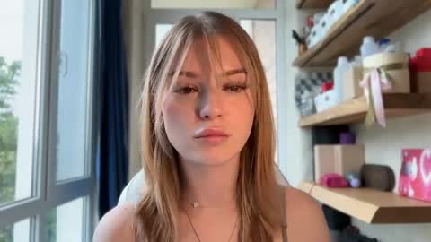 Im Emi streaming with my friend Reyna today online show from May 21, 2026, 2:02 pm