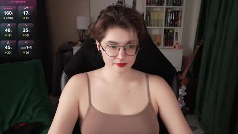 Helen Blossom online show from December 1, 2024, 7:36 pm