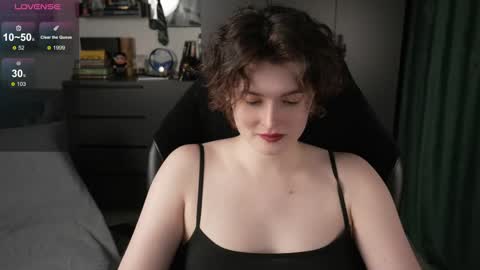 Helen Blossom online show from May 6, 2026, 8:03 pm