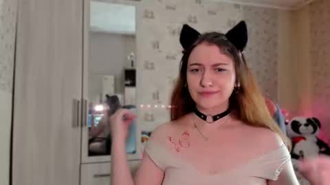 cyber princess online show from September 25, 2025, 3:38 pm