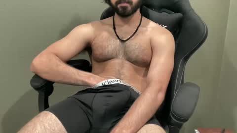 Snapshot of cylusx chatting on June 3, 2026, 6:27 am Cylus X online show from June 3, 2026, 6:27 am