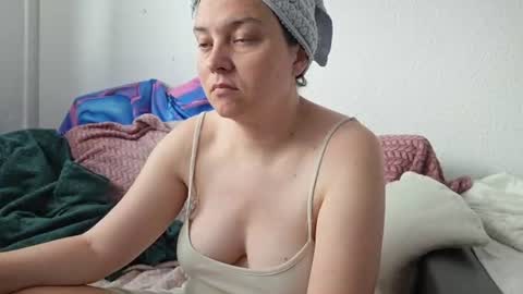 Cyndee Winter online show from June 13, 2026, 4:27 pm