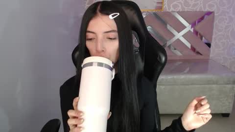 Snapshot of cynthia_ch chatting on October 10, 2025, 3:49 am CINTIA ARAUJO online show from October 10, 2025, 3:49 am