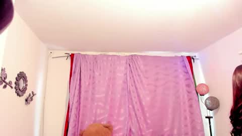 Snapshot of cynthiawatson_ chatting on October 15, 2025, 1:33 pm Cynthia online show from October 15, 2025, 1:33 pm