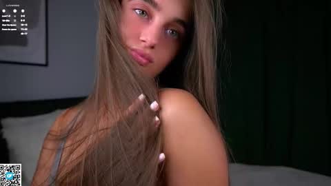 Snapshot of czamabech chatting on November 9, 2025, 1:04 am Isabella online show from November 9, 2025, 1:04 am